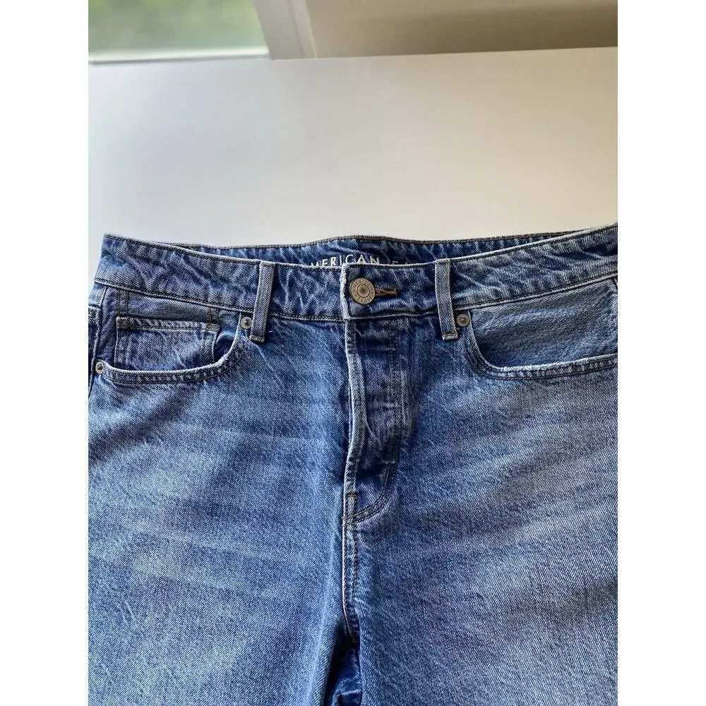American Eagle Outfitters 100% Cotton Tomgirl Bermuda Denim Shorts Woman’s SZ 6